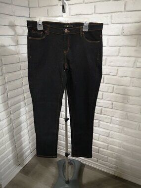 G:21 Ladies Size 13 Dark Wash Tapered Leg Zipper & Button Closure Blue Jeans